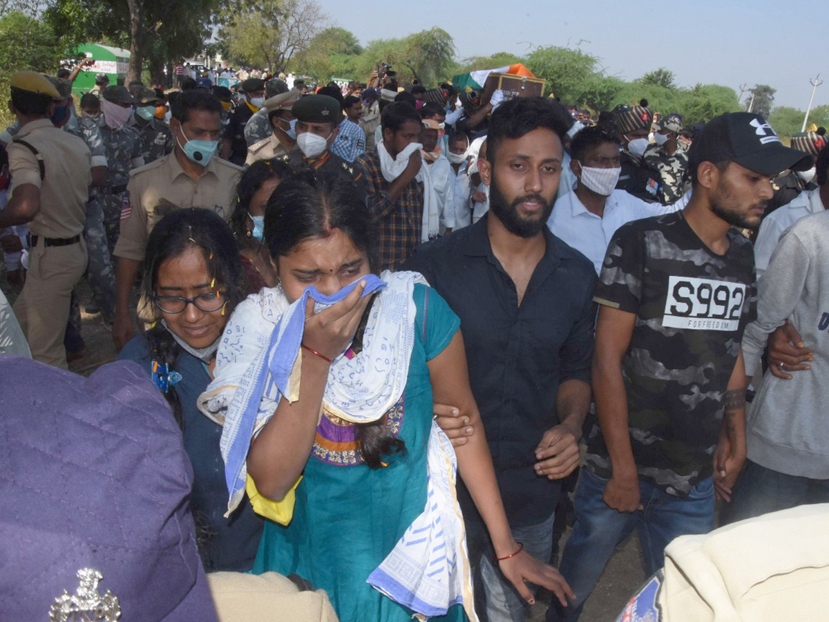 Army Jawan Ryada Mahesh Funeral Photo Gallery - Sakshi37