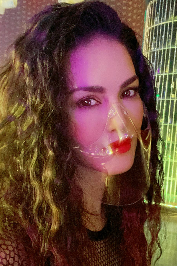 Sunny Leone New Stills Photo Gallery - Sakshi17