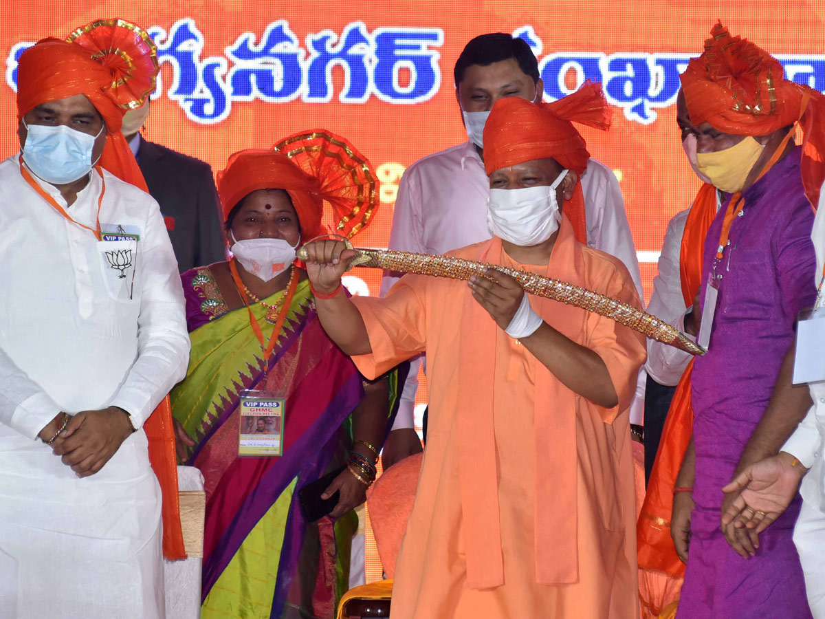 GHMC Elections 2020 UP Cm Yogi Adiyanath Road Show In Hyderabad - Sakshi48