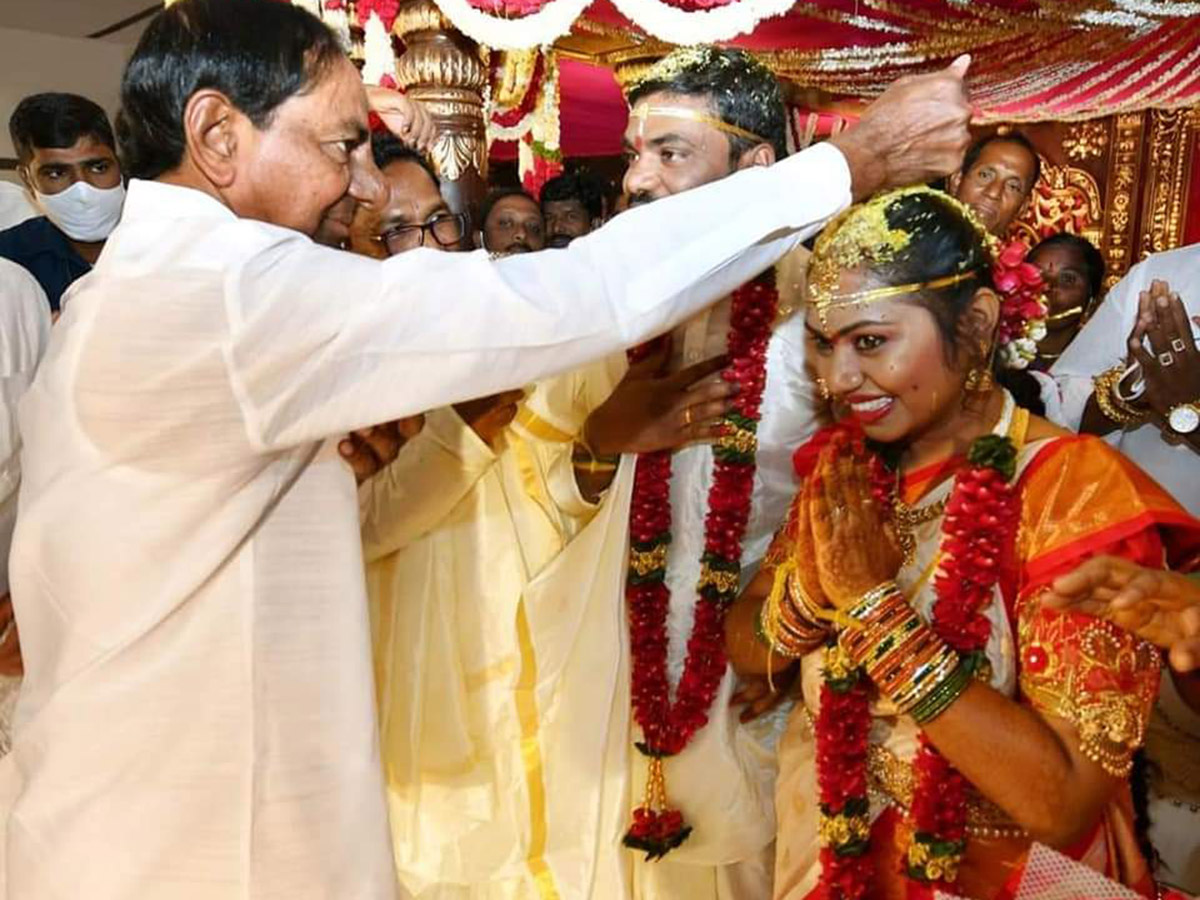 MLC Goreti Venkanna Daughter Wedding Photos - Sakshi2