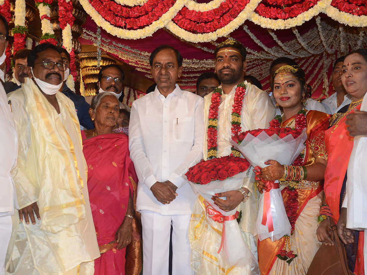 MLC Goreti Venkanna Daughter Wedding Photos - Sakshi6