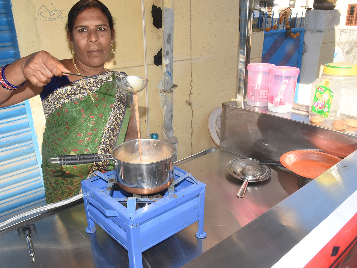 Transgenders Doing Self Employement In Kuthubullar At Hyderabad - Sakshi7