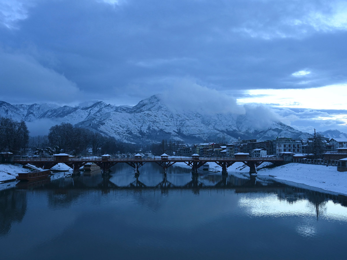 Heavy Snowfall In Jammu Kashmir Photo Gallery - Sakshi3