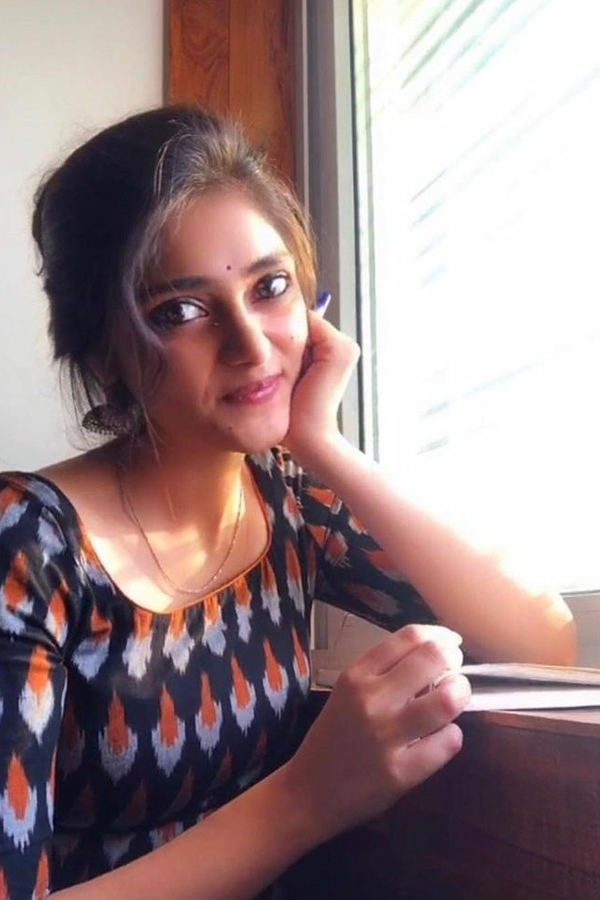 Telugu actress Rahasya Gorak Photos - Sakshi22