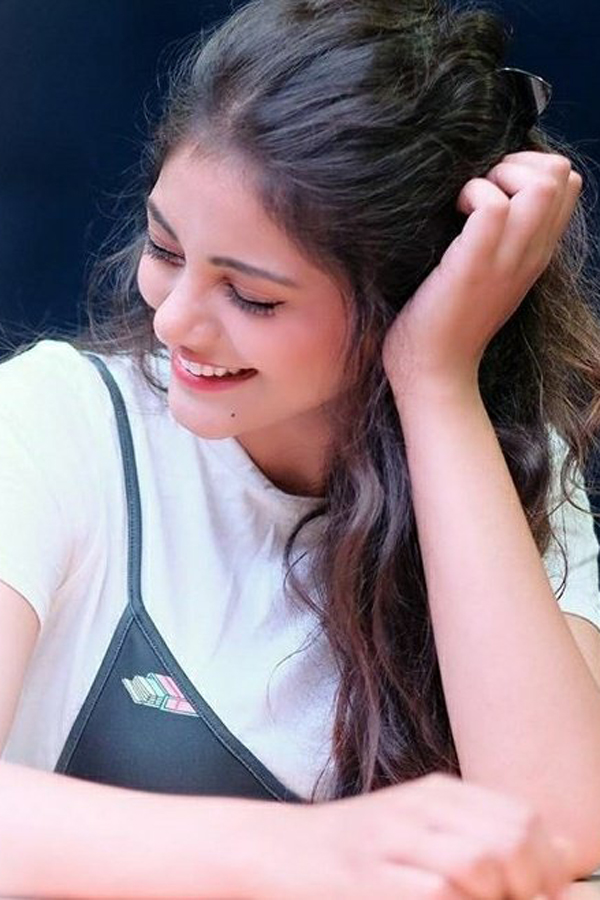 Telugu actress Rahasya Gorak Photos - Sakshi30