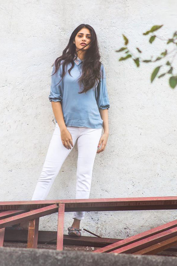 Telugu actress Rahasya Gorak Photos - Sakshi32