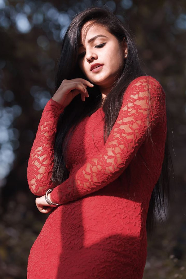 Vaishnavi Chaitanya HD Images, Photos From Instagram, The Software DevLOVEper - Sakshi17