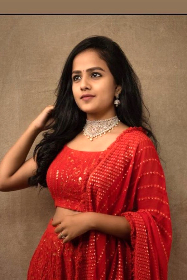 Vaishnavi Chaitanya HD Images, Photos From Instagram, The Software DevLOVEper - Sakshi2