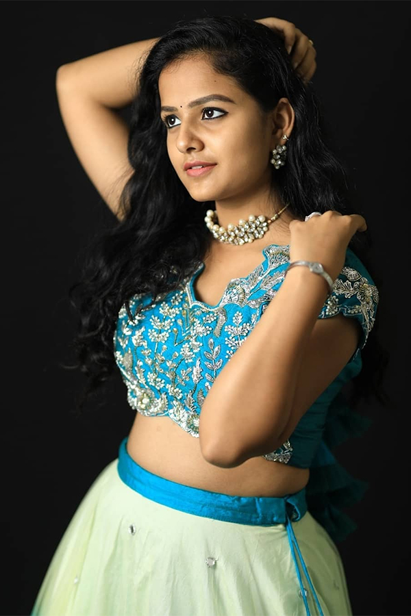 Vaishnavi Chaitanya HD Images, Photos From Instagram, The Software DevLOVEper - Sakshi22