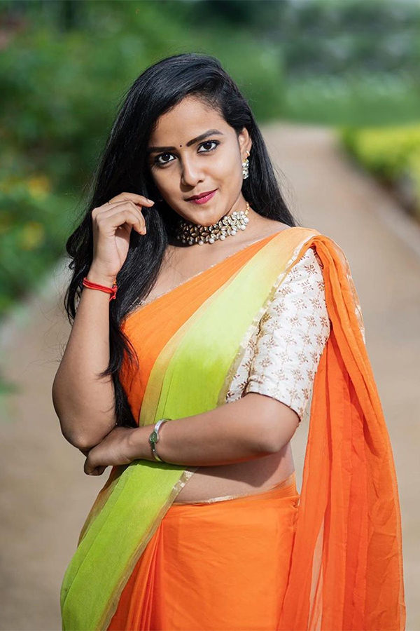 Vaishnavi Chaitanya HD Images, Photos From Instagram, The Software DevLOVEper - Sakshi28