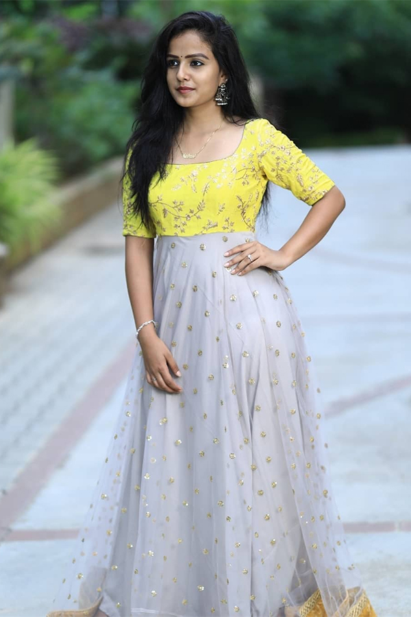 Vaishnavi Chaitanya HD Images, Photos From Instagram, The Software DevLOVEper - Sakshi3