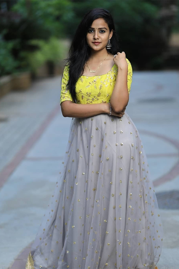 Vaishnavi Chaitanya HD Images, Photos From Instagram, The Software DevLOVEper - Sakshi34