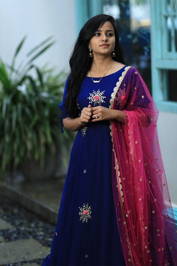 Vaishnavi Chaitanya HD Images, Photos From Instagram, The Software DevLOVEper - Sakshi8