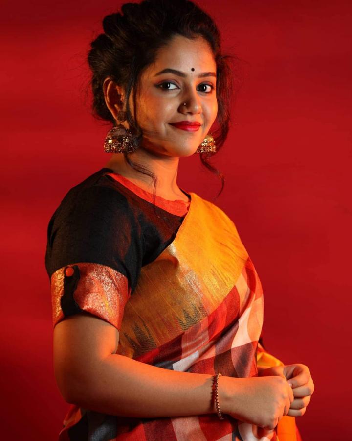 Annie New Looks Photo Gallery - Sakshi1