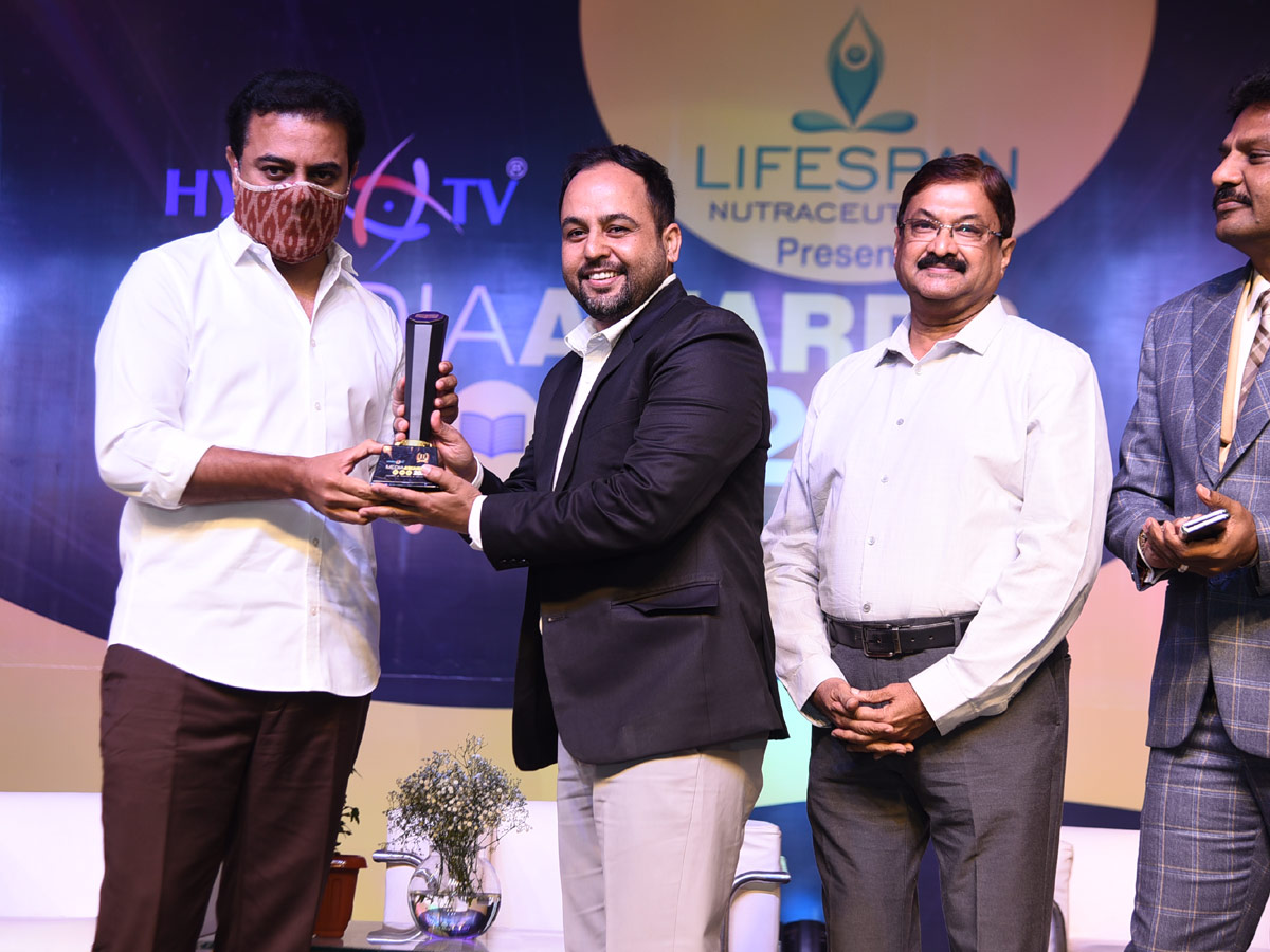 Sakshi Professionals Get Awards From Hybiz tv - Sakshi13