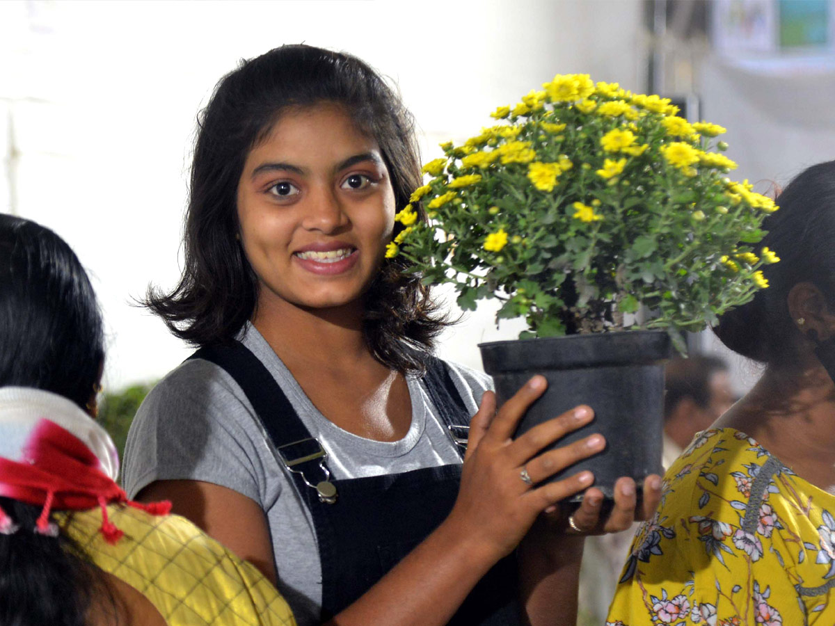 Harish Rao Inaugurates Grand Nursery Mela at People's Plaza - Sakshi9