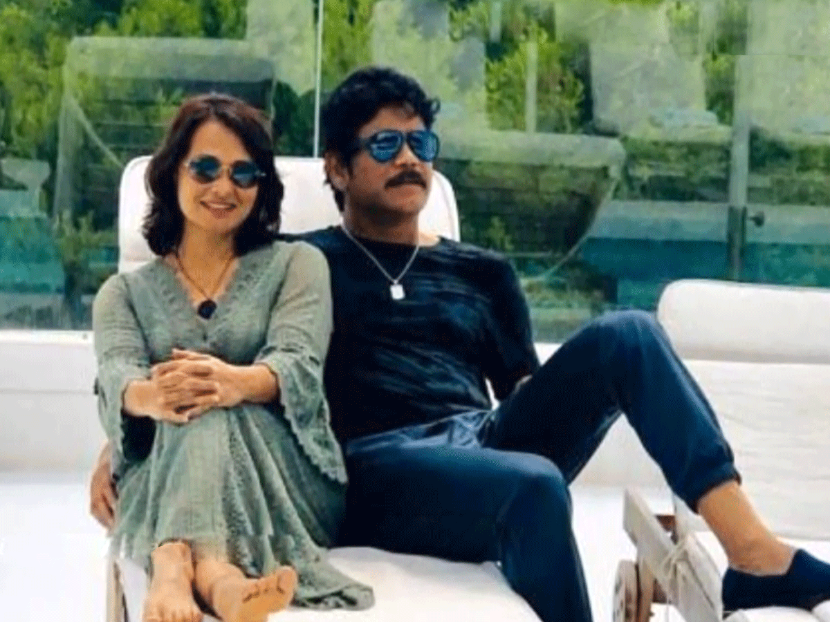 Akkineni Nagarjuna Amala Enjoying In Maldives - Sakshi11