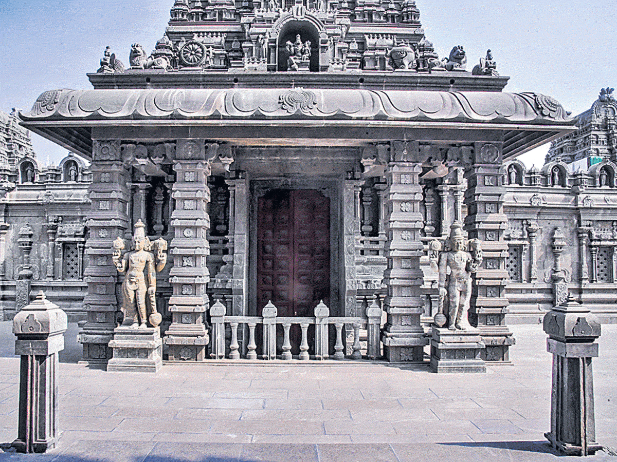 Yadadri Sri Lakshmi Narasimha Swamy Temple Special Photes - Sakshi8