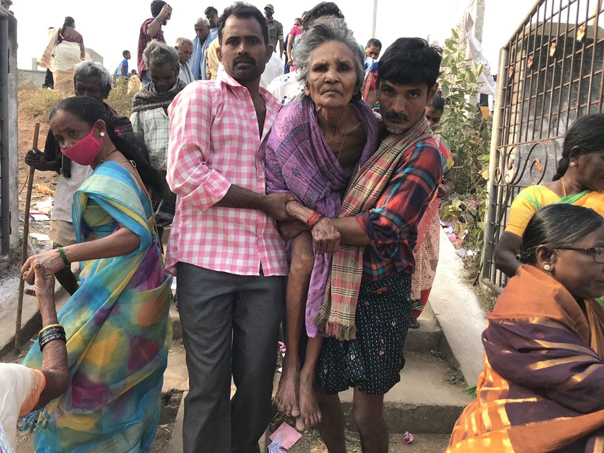 Third phase panchayat election polling in AP Photos - Sakshi12