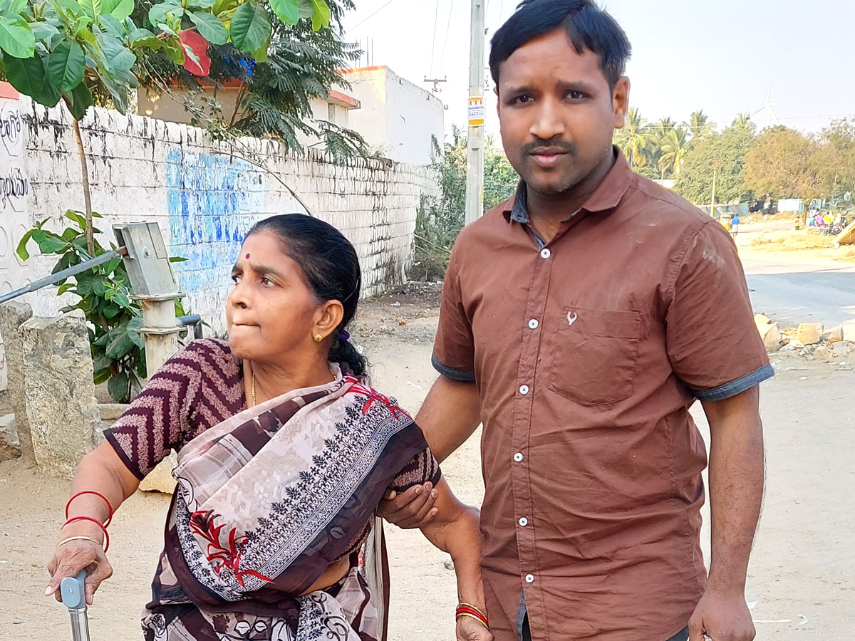 Third phase panchayat election polling in AP Photos - Sakshi18