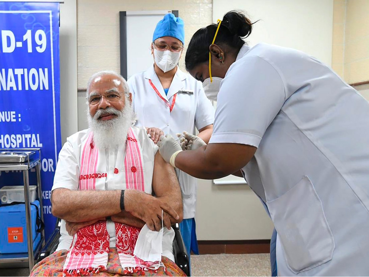 The second stage of corona vaccination Photo Gallery - Sakshi1
