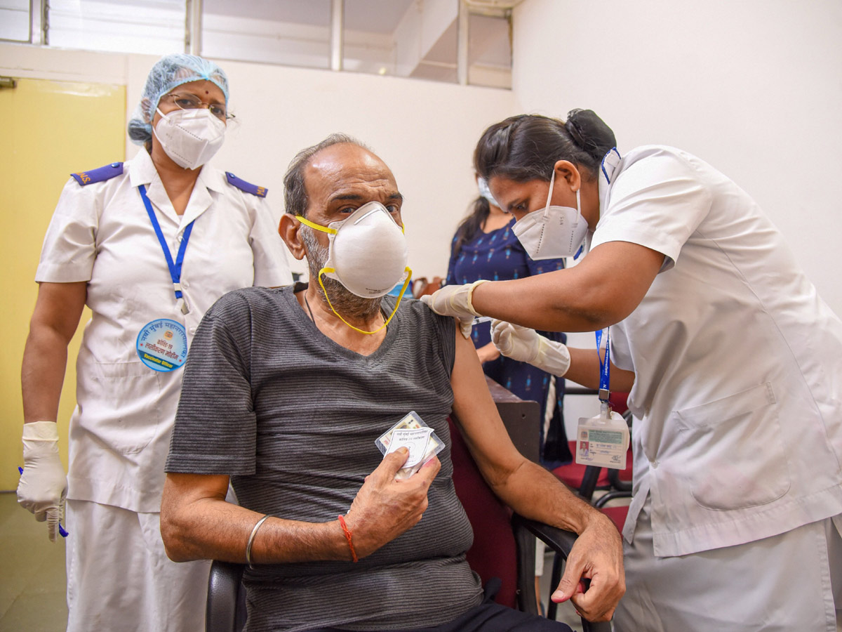 The second stage of corona vaccination Photo Gallery - Sakshi10
