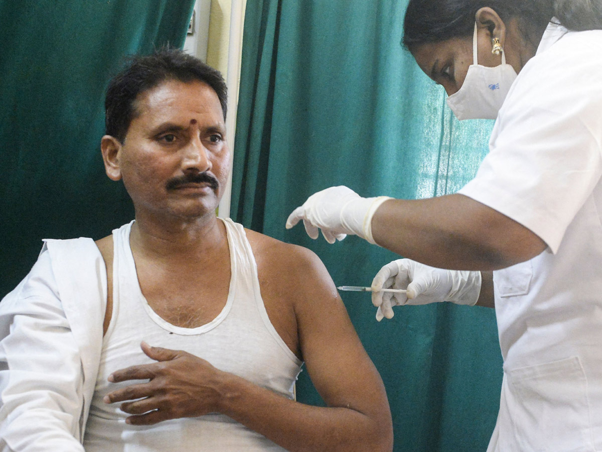 The second stage of corona vaccination Photo Gallery - Sakshi21