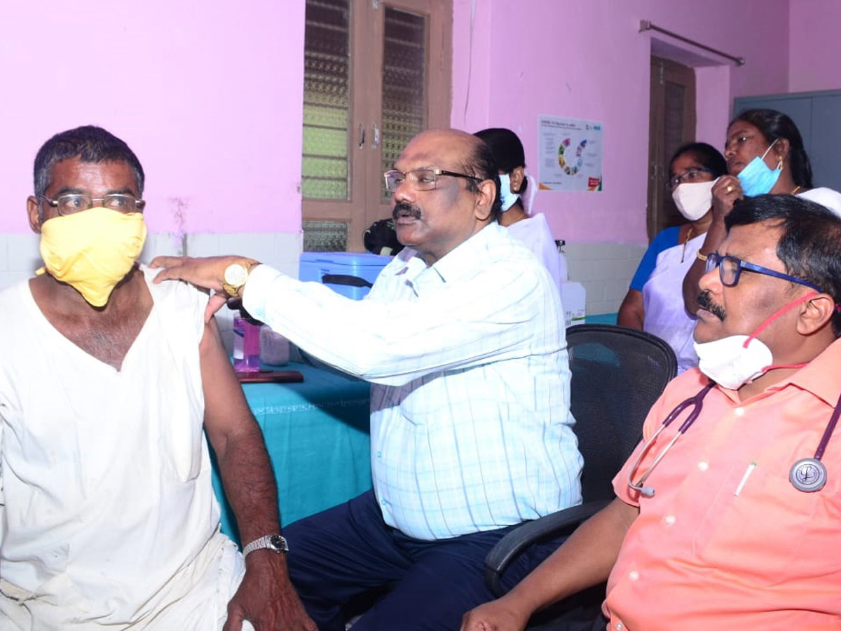 The second stage of corona vaccination Photo Gallery - Sakshi29