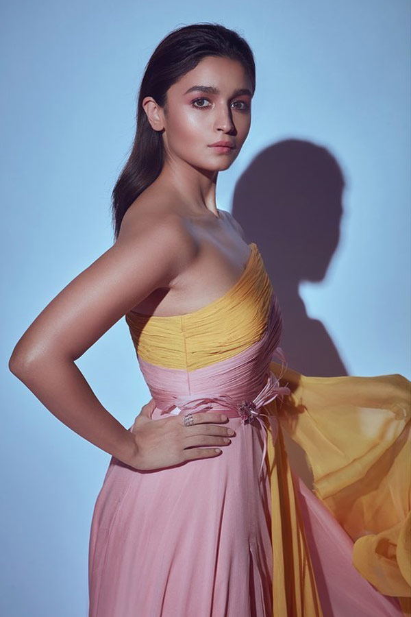 Alia Bhatt Birthday Special Photo Gallery - Sakshi18