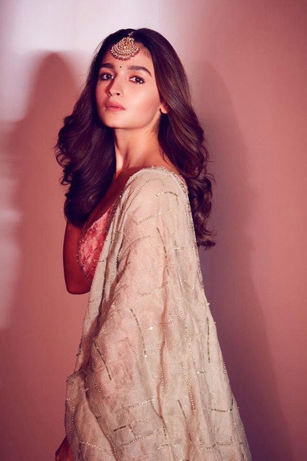 Alia Bhatt Birthday Special Photo Gallery - Sakshi23