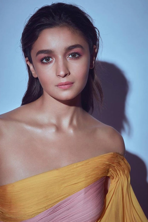 Alia Bhatt Birthday Special Photo Gallery - Sakshi24