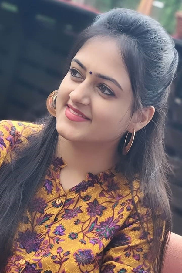Singer Harika Narayan Beautiful Photo Gallery - Sakshi15