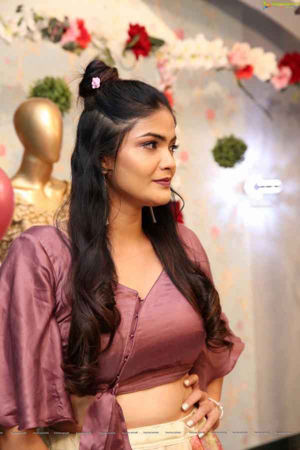 Kalpika Ganesh Photo Gallery - Sakshi4