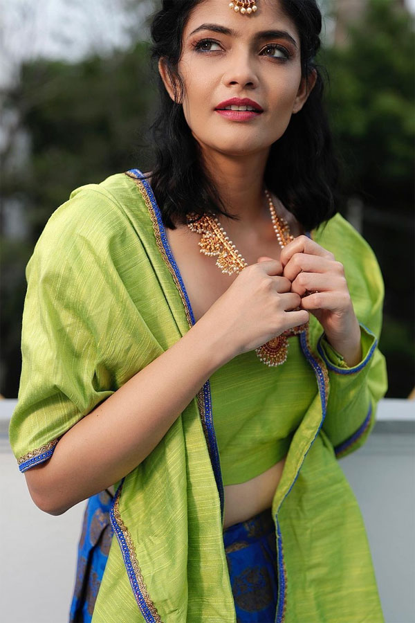 Kalpika Ganesh Photo Gallery - Sakshi10