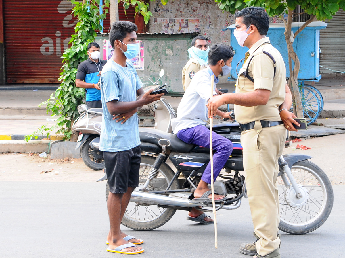Partial curfew Andhra Pradesh 6Th Day - Sakshi6