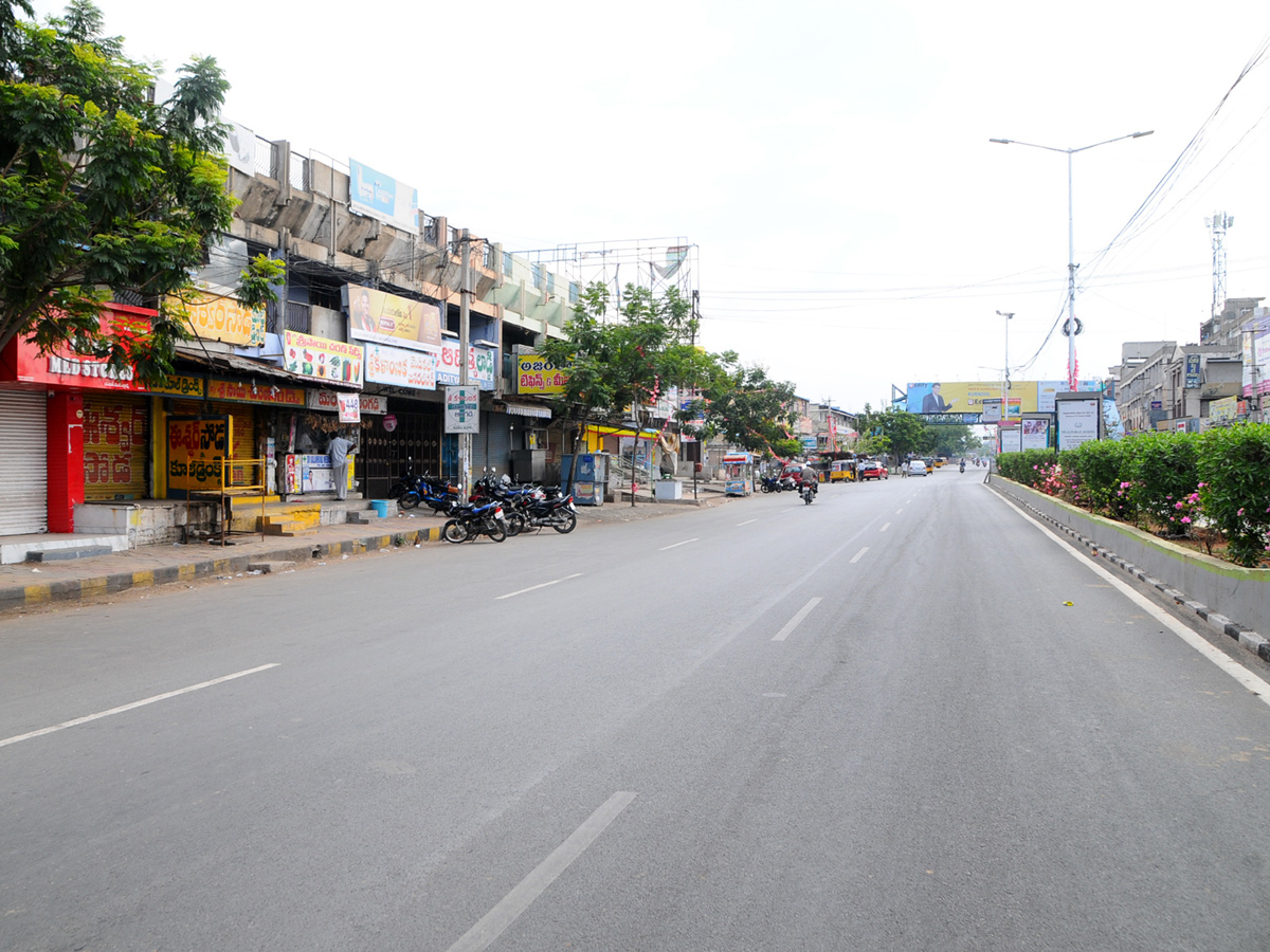 Partial curfew Andhra Pradesh 6Th Day - Sakshi8