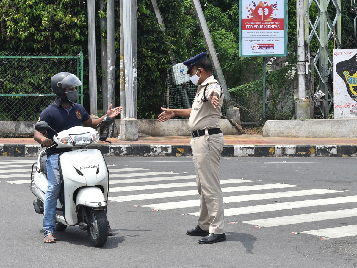 Partial curfew Andhra Pradesh 6Th Day - Sakshi26