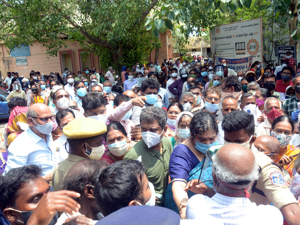 Telangana Government to Provide COVID-19 Vaccine - Sakshi2