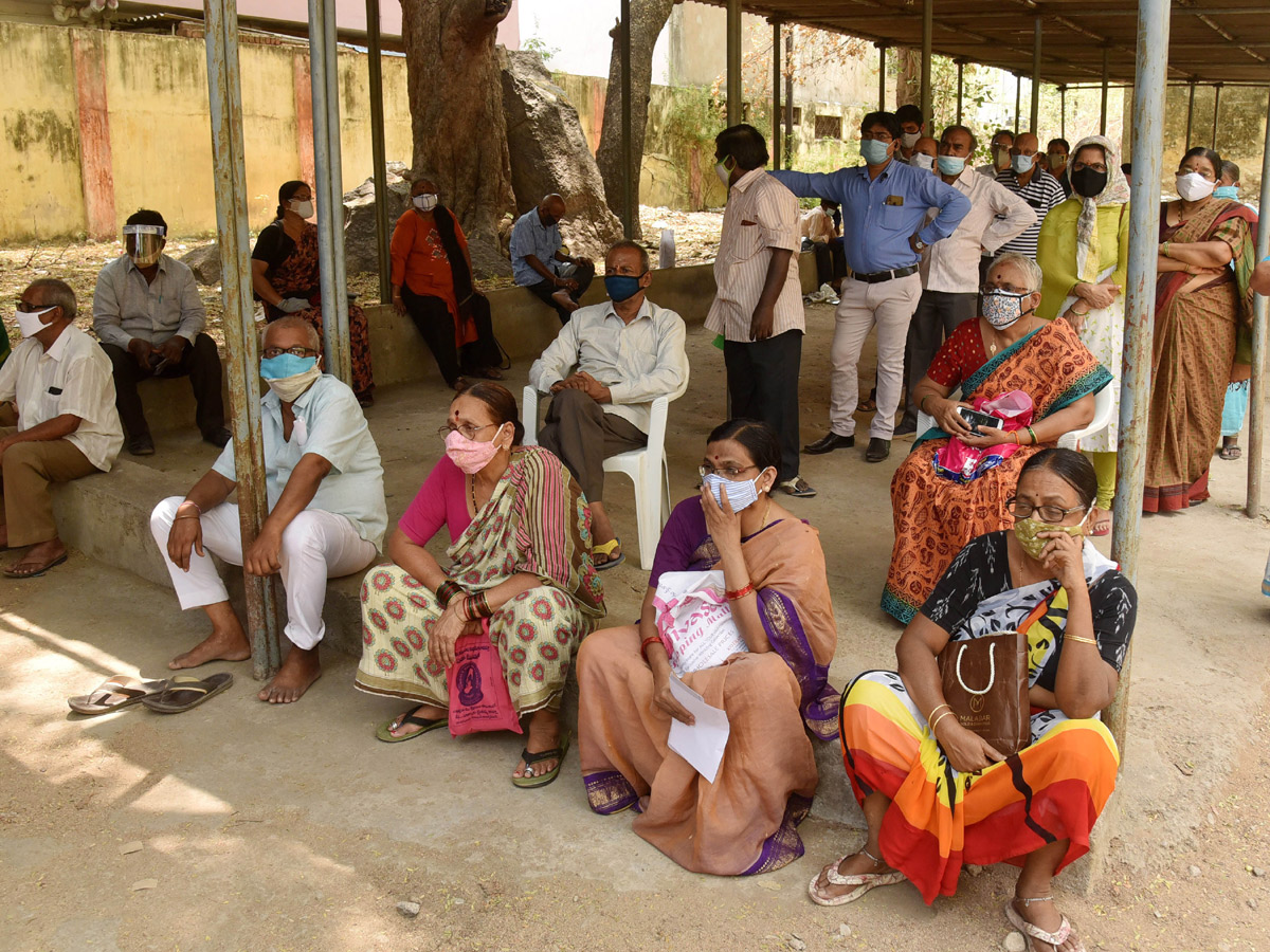 Telangana Government to Provide COVID-19 Vaccine - Sakshi25