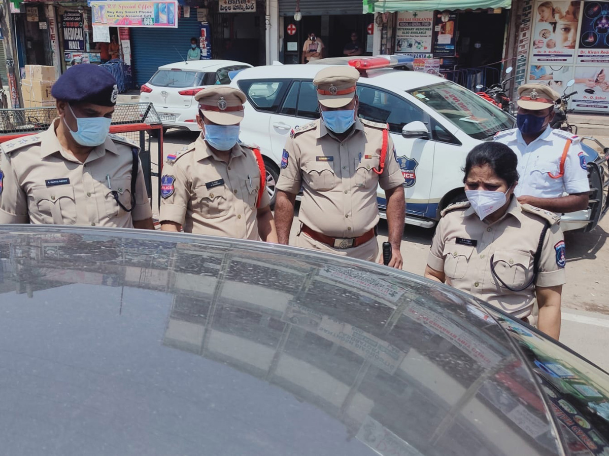Telangana Imposes 10Day LockDown Starting May 12Th - Sakshi18