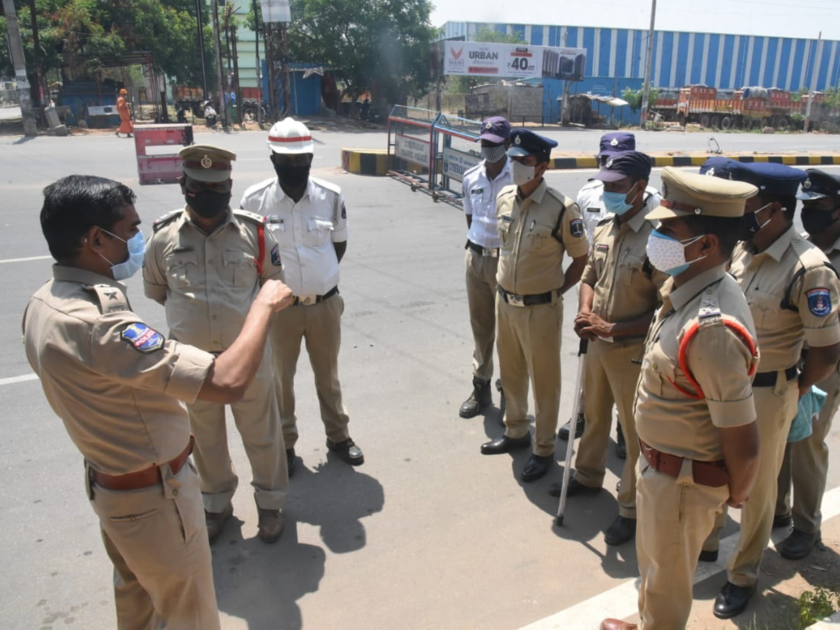 Telangana Imposes 10Day LockDown Starting May 12Th - Sakshi23