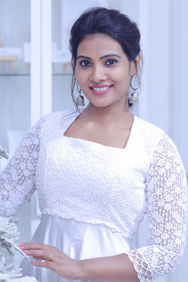 Divya Duraisamy Photo Gallery - Sakshi17