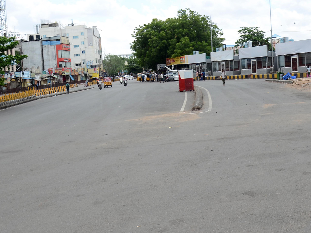 Lockdown Strict Restrictions In Telangana - Sakshi6