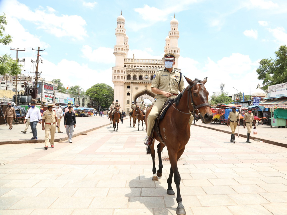 Lockdown Strict Restrictions In Telangana - Sakshi15