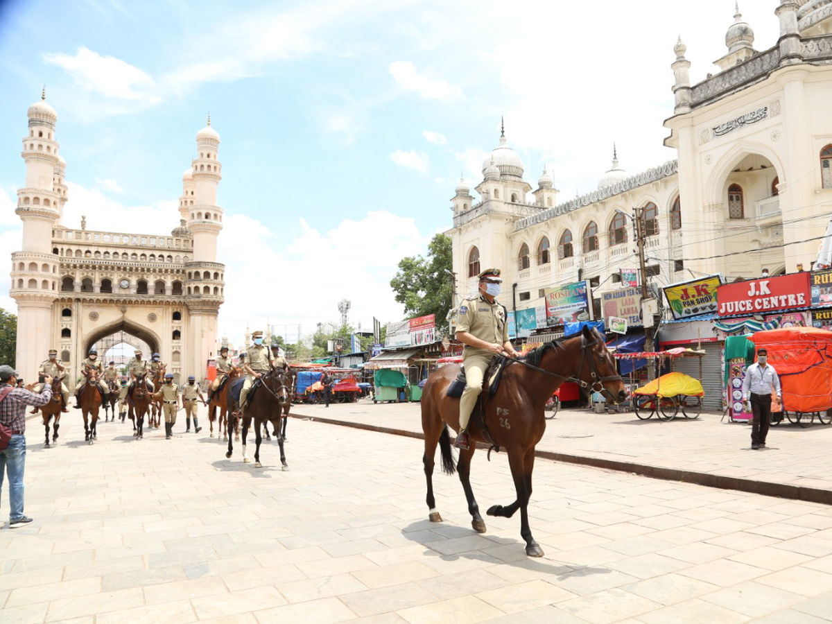 Lockdown Strict Restrictions In Telangana - Sakshi16