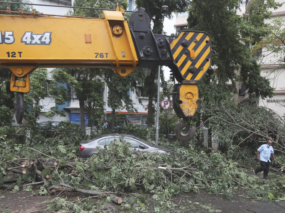 Cyclone Tauktae pounds into Gujarat Photo Gallery - Sakshi14