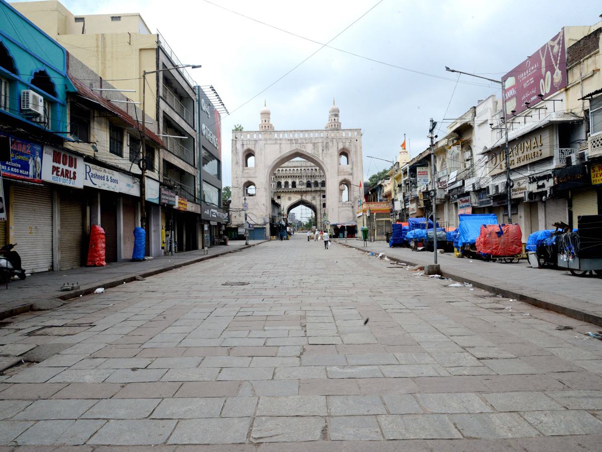 Strict Lockdown In Hyderabad - Sakshi18