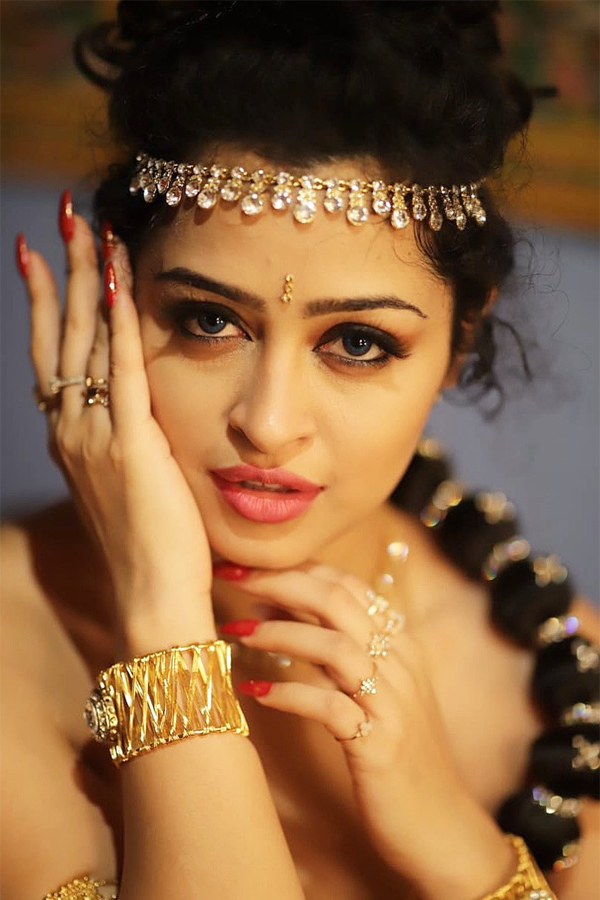 Actress Apsara Rani Photos - Sakshi11