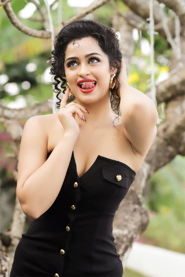 Actress Apsara Rani Photos - Sakshi31