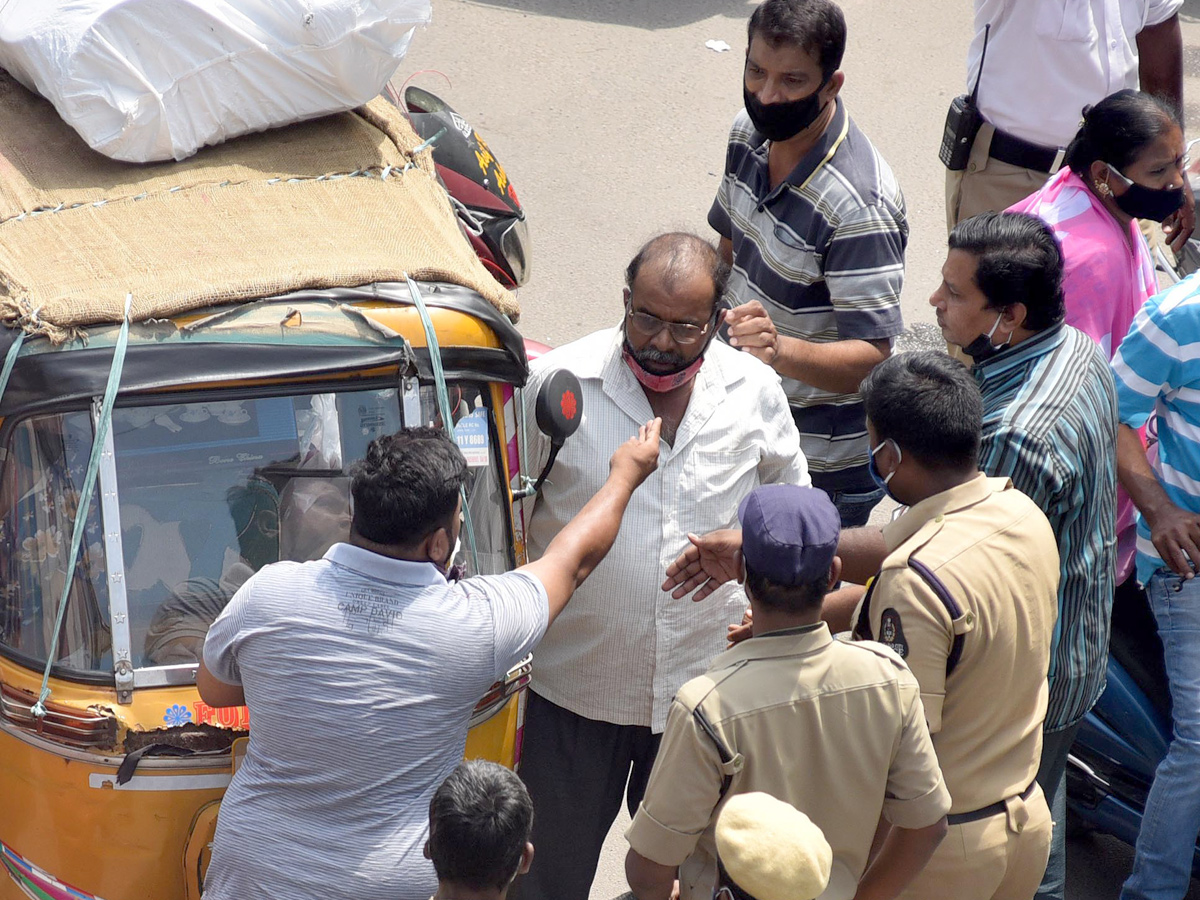 Telangana strict lockdown Photo Gallery - Sakshi22